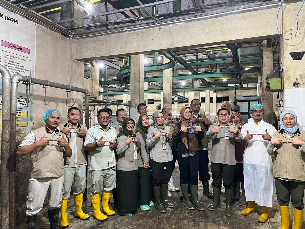 Kementan dan Stafsus Wapres Sidak RPH Tapos, Dorong Sertifikasi Halal dan NKV