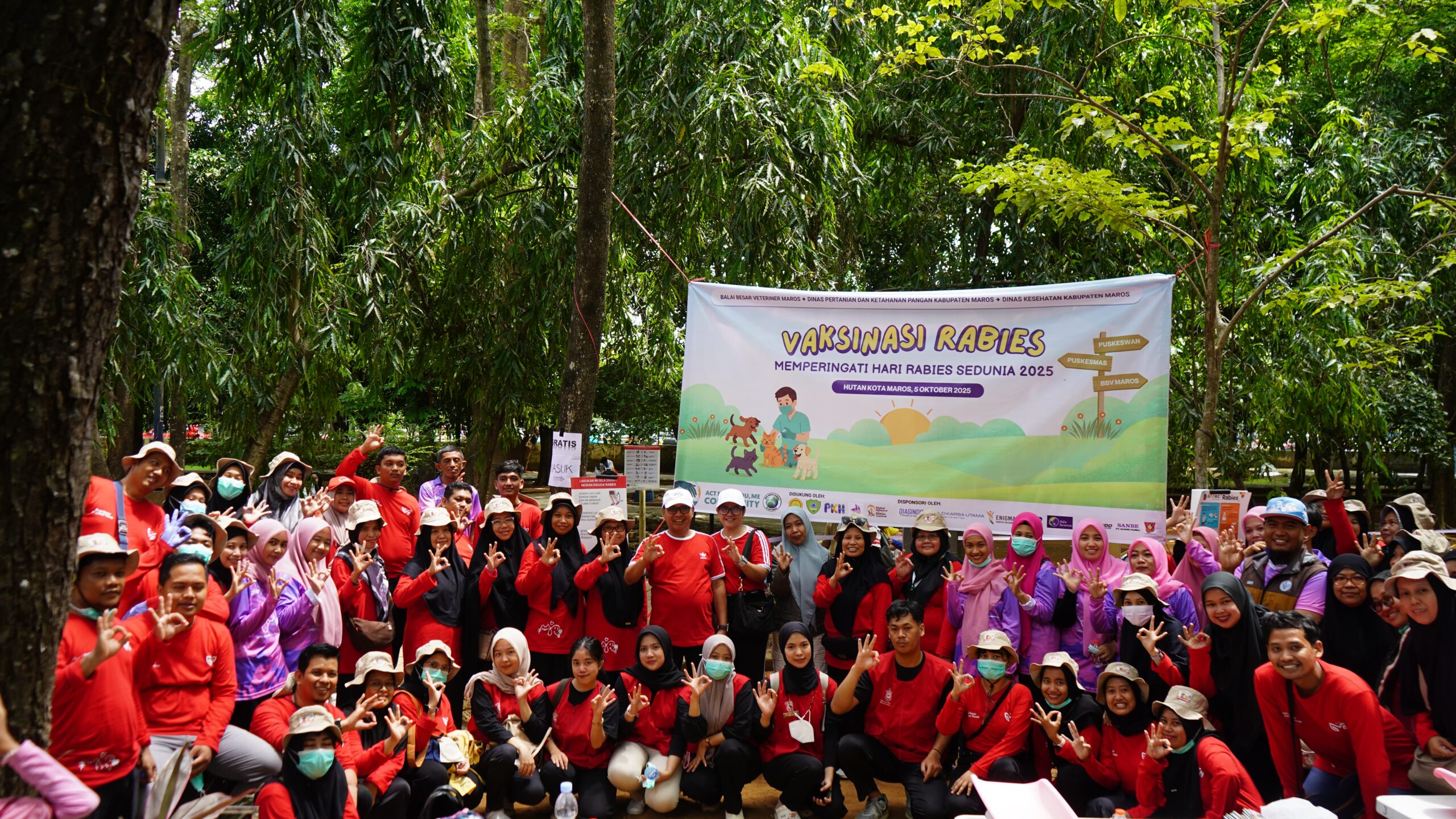 BBV Maros Gelar Vaksinasi Rabies Gratis di Hutan Kota Maros