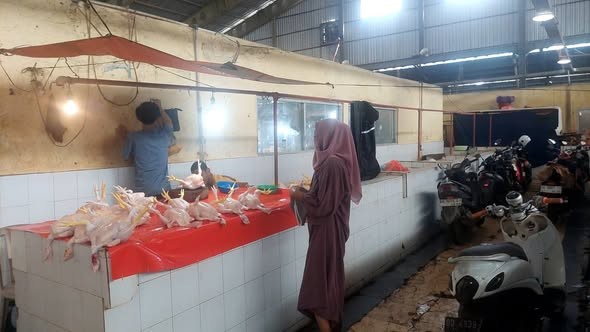 Kementan Pastikan Harga Stabil dan Pasokan Lancar di Pasar Tramo Maros