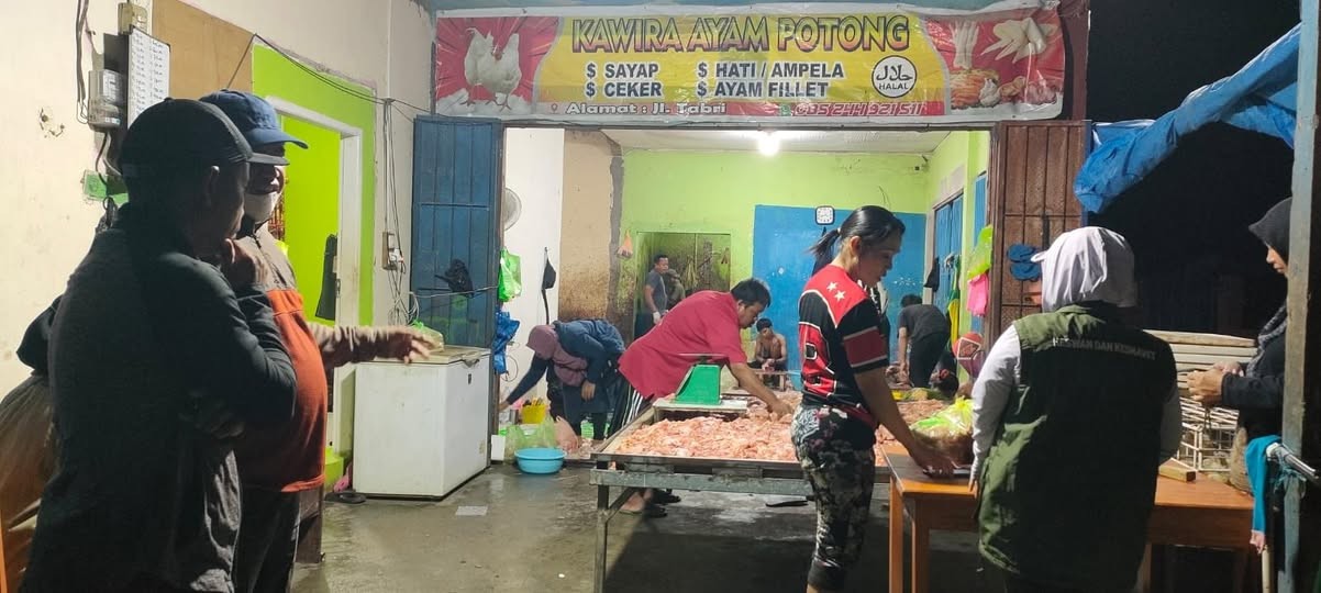 Pemerintah Pantau Awal Ramadan, Pasokan dan Harga Ayam di Sulbar Tetap Terkendali