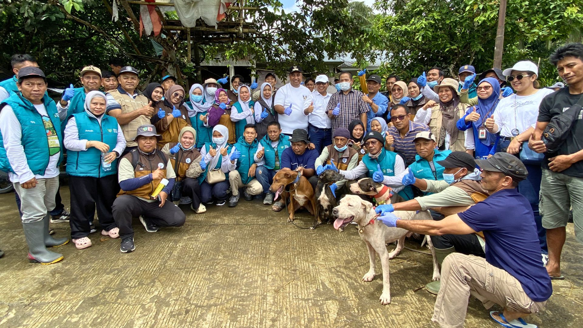 Bupati Maros Pimpin Vaksinasi Massal Rabies di Camba, Pemerintah Perkuat Pengendalian Penyebaran Rabies