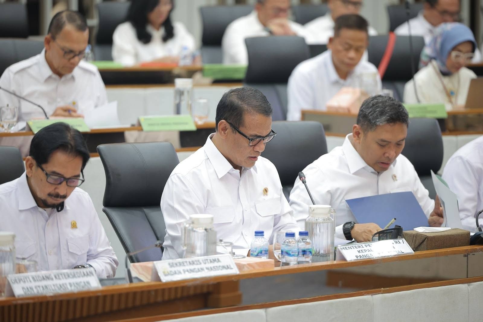 Komisi IV DPR RI Puji Ketegasan Mentan Amran: Harga TBS Sawit, Telur, dan Ayam Mulai Naik
